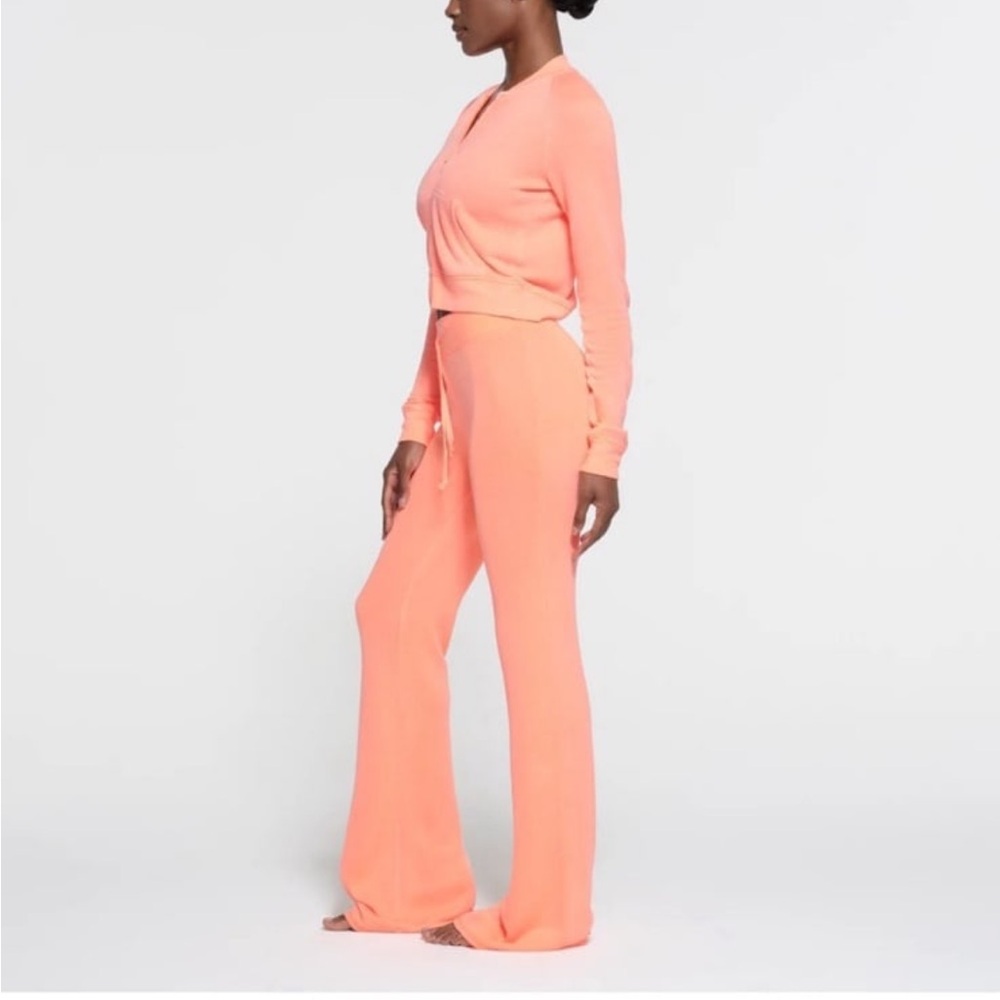 SKIMS Modal terry cloth sweat pants - Picture 2 of 5